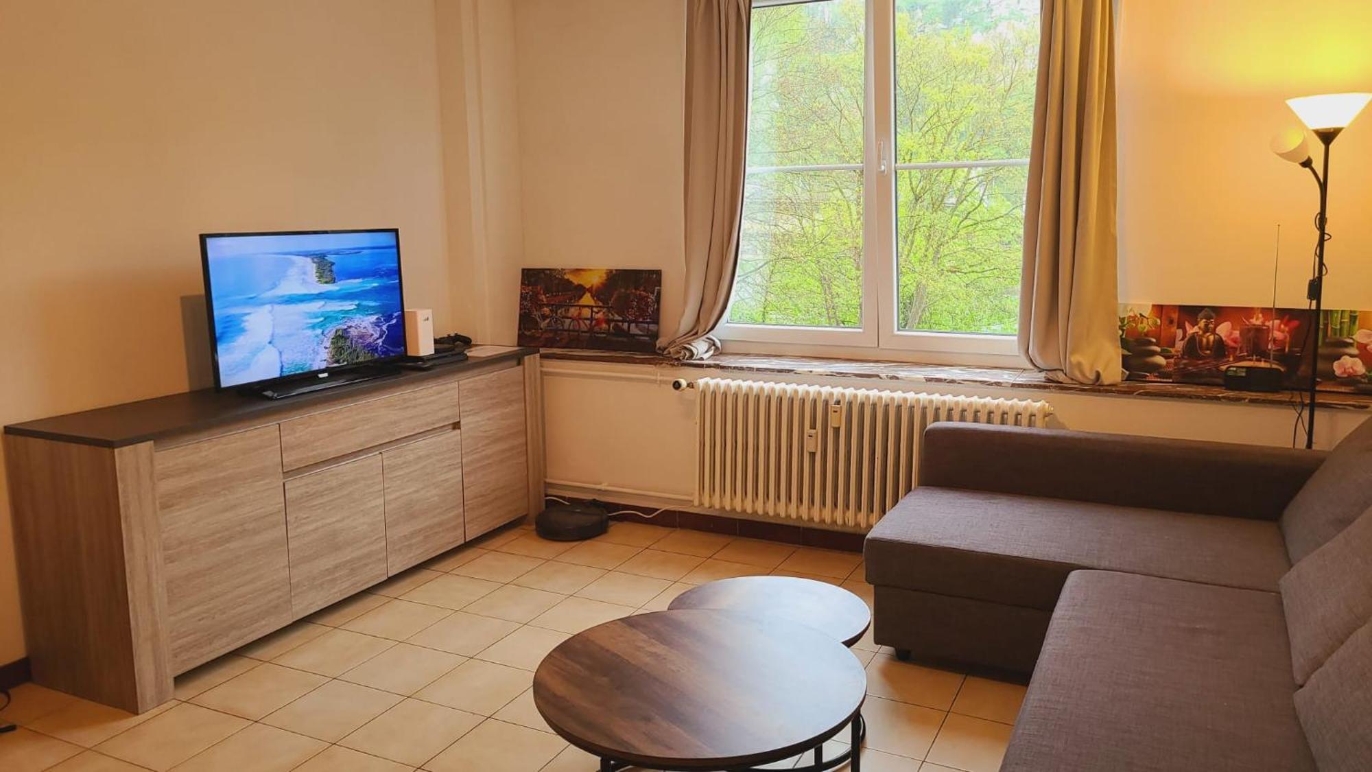 Hebergement Basique Et Fonctionnel Bon Rapport Qualite Prix Appartement Nameche Buitenkant foto